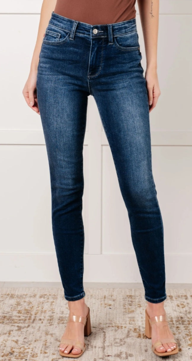 Judy Blue - Skylar Mid Rise Thermal