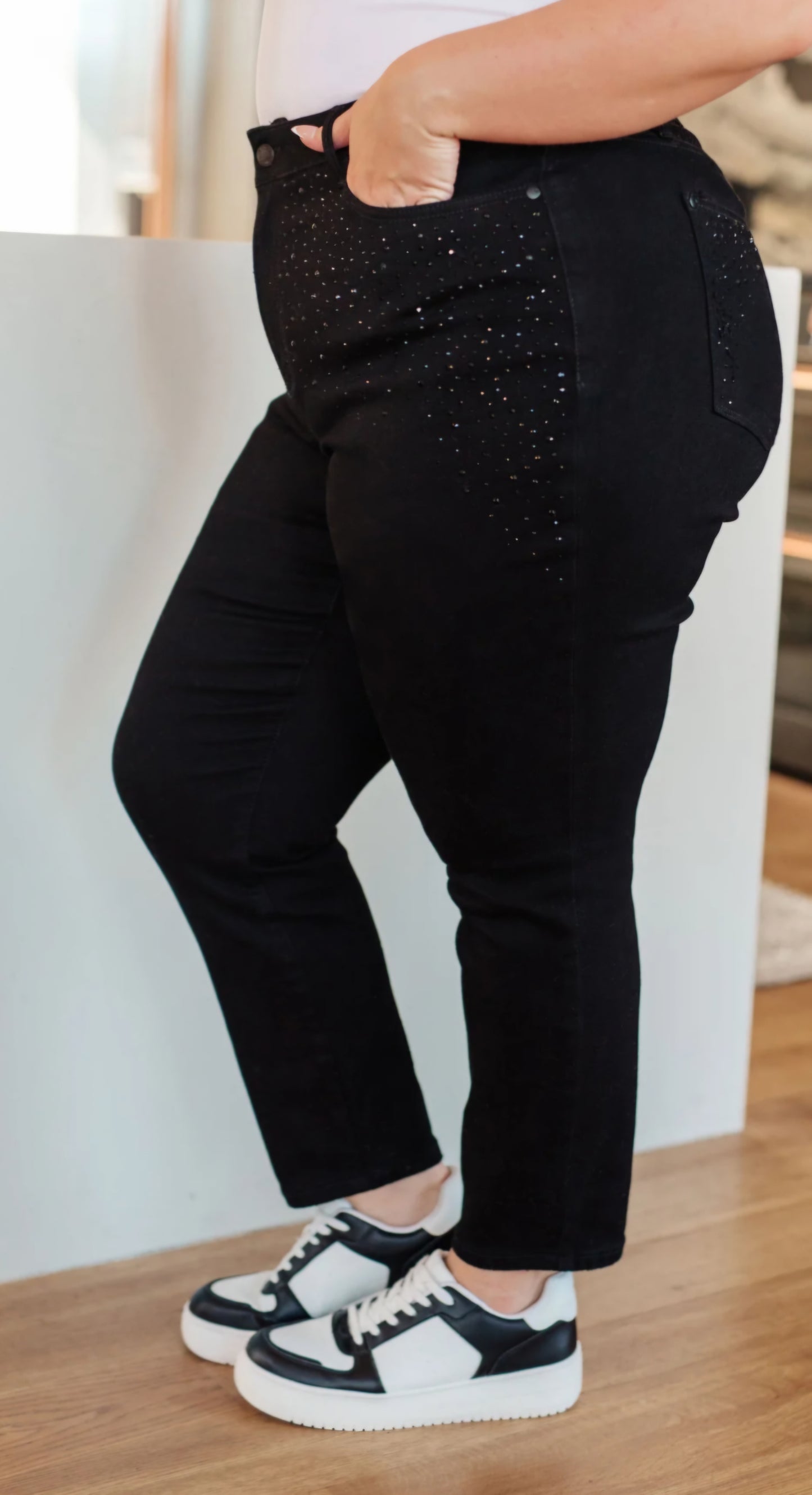 Judy Blue - Reese Rhinestone Slim Fit