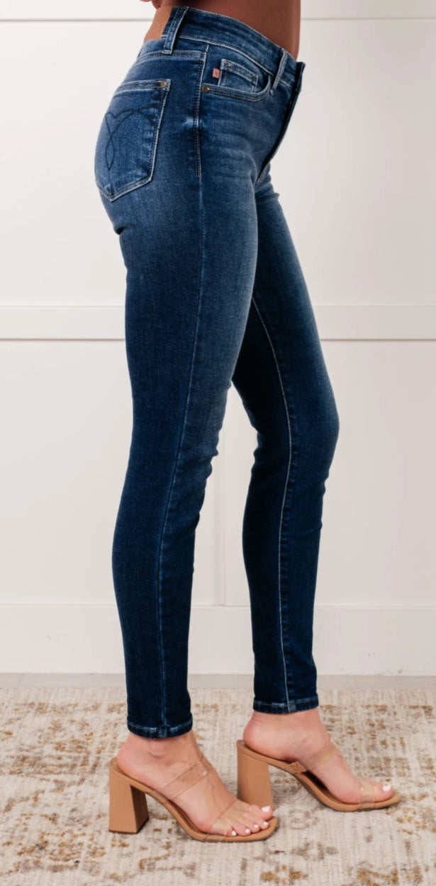 Judy Blue - Skylar Mid Rise Thermal