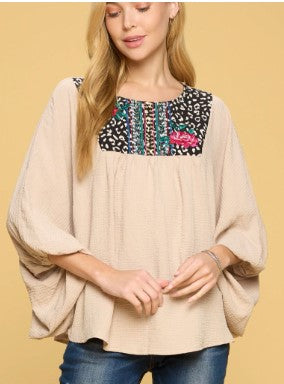 Oddi Contrast Floral Embroidery Woven Top